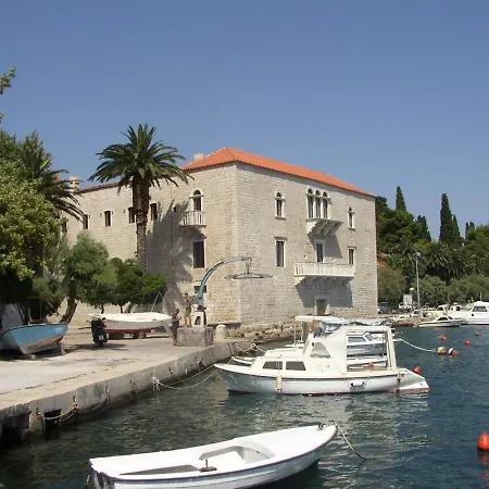 Dajana Near The * Kastela